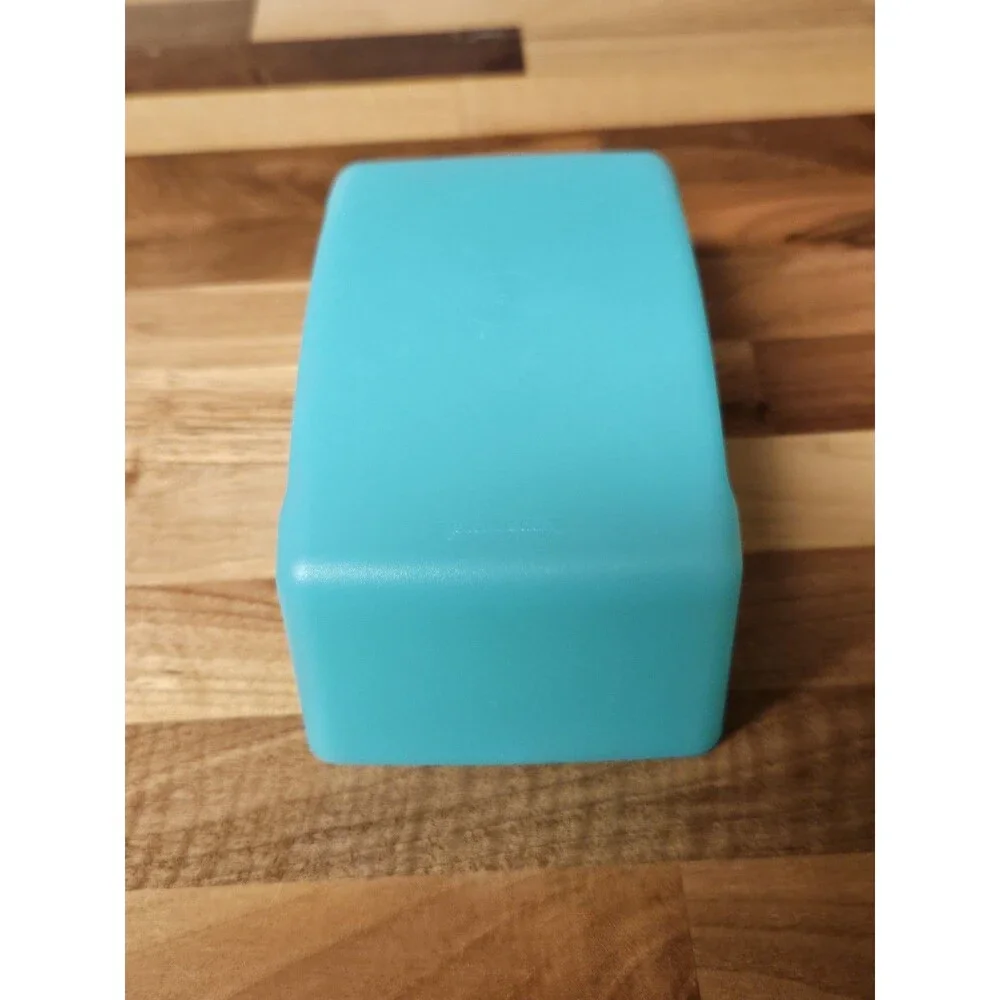 Tupperware Impressions Large Butter Dish 1-Pound #3392A Teal Replacment Lid Only